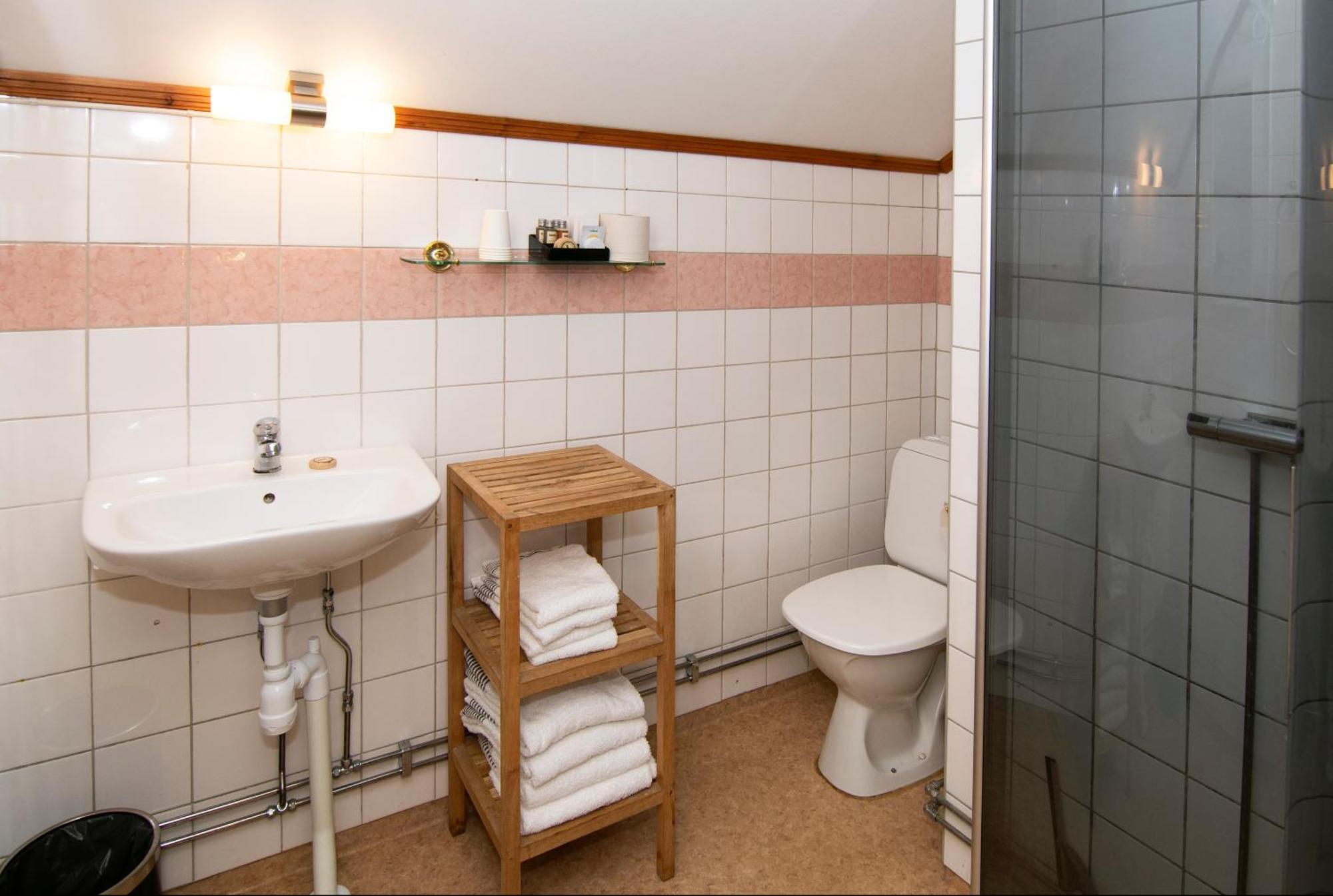 Hotell Krey Карлскога Екстериор снимка